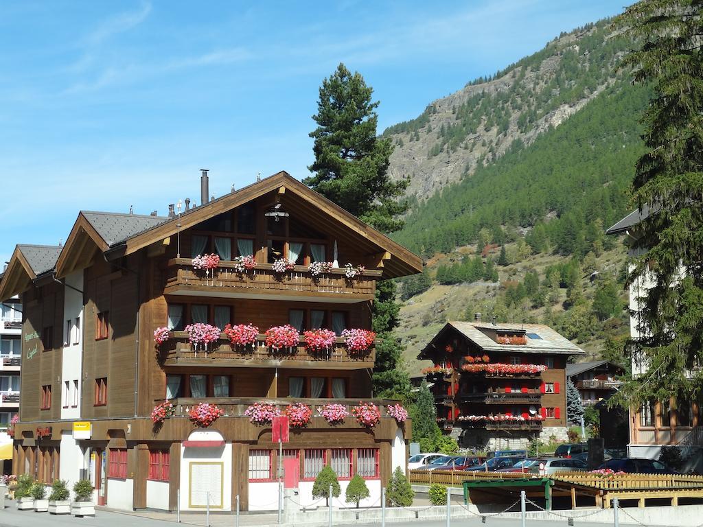 Appartementhaus Crystal Täsch Стая снимка